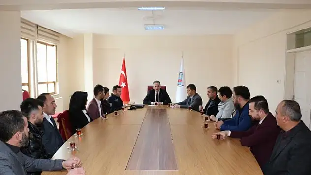 Kaymakam Pişkin, işyeri temsilcileriyle bir araya geldi