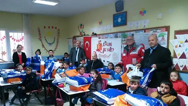 Türk Kızılayının 'Kolide ne var?' yardım kampanyası