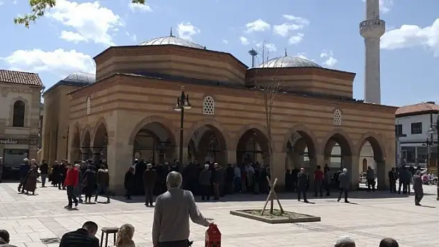 Abdest alırken kalp krizi geçirerek hayatını kaybetti