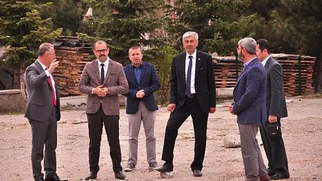 Başkan Kavaklıgil, Yavuz Selim İlkokulu'nda incelemelerde bulundu