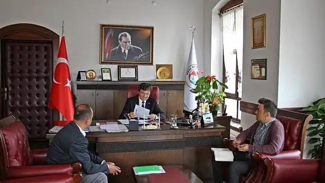 Başkan Sarıkaya'dan efsane Araç soğanı için ilk adım