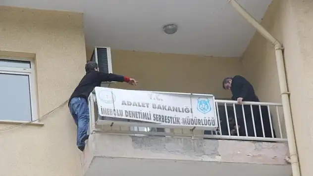 Bunalıma giren denetimli serbestlik hükümlüsü intihara kalkıştı