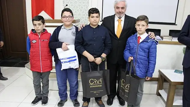 Kur'an-ı Kerim'i güzel okuma yarışması düzenlendi