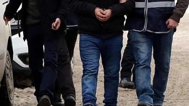 Van merkezli FETÖ operasyonu: 9 gözaltı!
