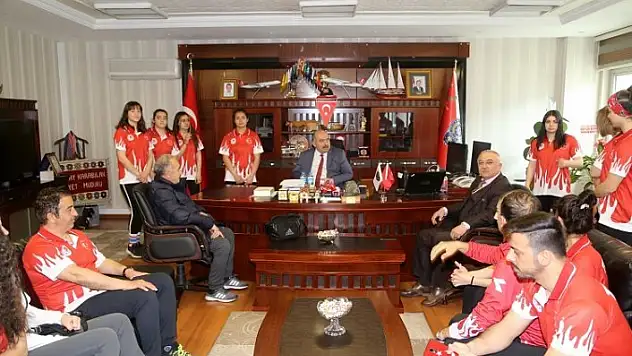 'Yumruklarımızı şehit polisler için atacağız'