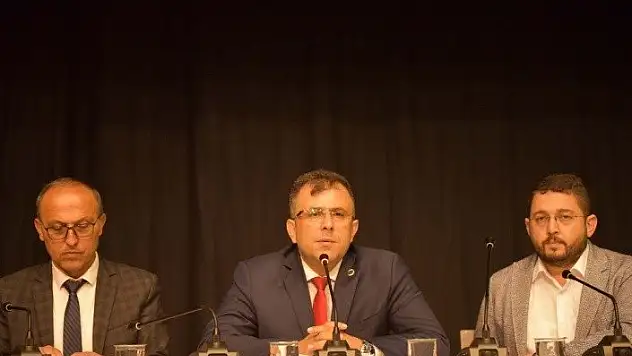 Başkan Çatal, köy muhtarları ile bir araya geldi