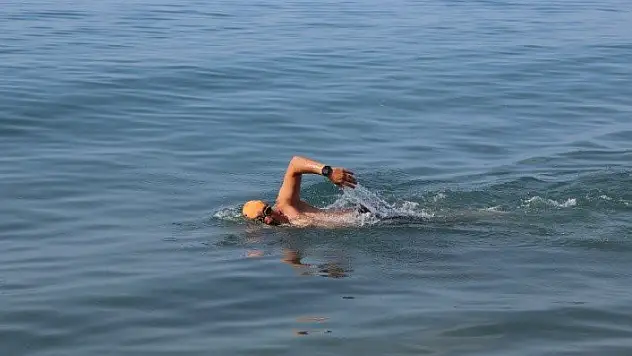 Yüzücü Alsaran 35 kilometrelik zorlu etaba hazırlanıyor