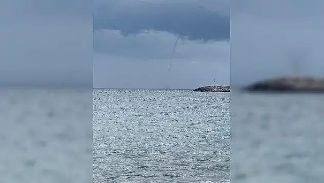 Cide sahilde hortum meydana geldi