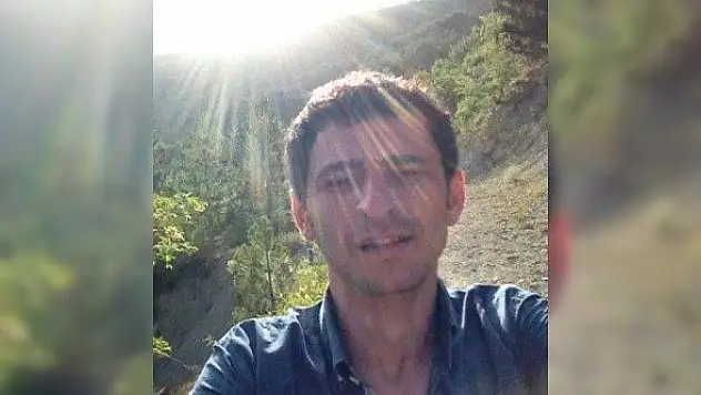 Sallandığı ağacın dalı başına düşen genç hakim ağır yaralandı