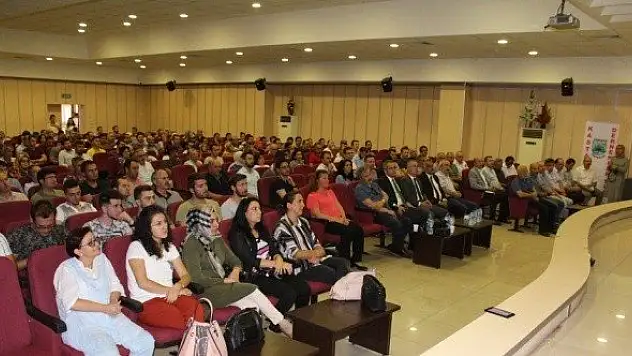 Tosya'da &quotLider Öğretmen&quot semineri düzenlendi