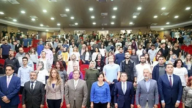 &quotBilişim Derneği 50 bin kelimeyi Türkçeleştirdi&quot