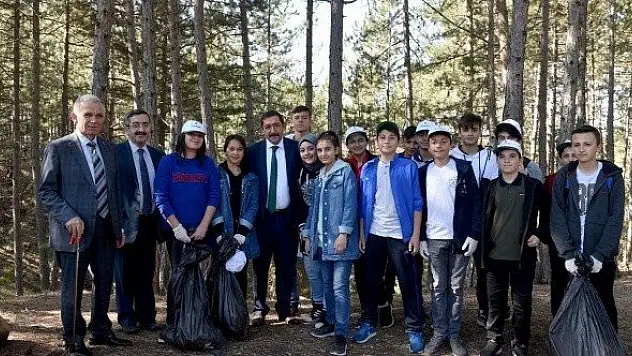 Daha temiz bir Kastamonu için çöp toplama etkinliği yapıldı