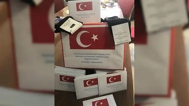 Liselilerden Mehmetçiğe çorap ve mektup