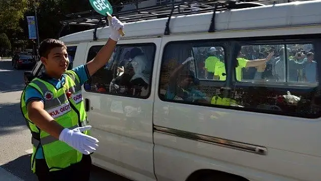 Yaya güvenliği için &quotnöbet tuttular&quot