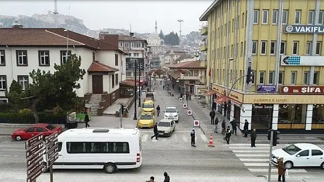 Adalet Caddesi'nde trafik akışı eski haline döndü