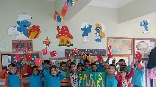 Devrekani Şenlik YİBO'dan Barış Harekatına asker selamlı destek