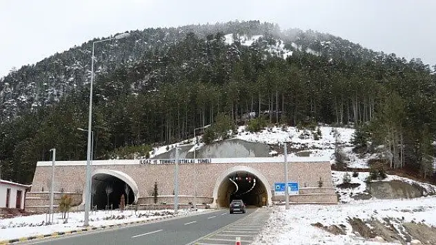 &quotBaşı dumanlı Ilgaz&quota yapılan tünelden 1 milyon 151 bin araç geçti