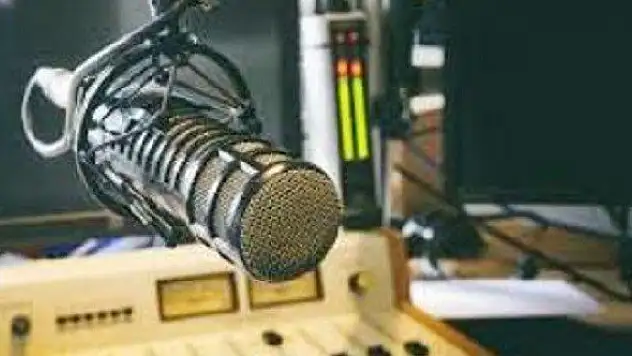 Kastamonu'da 2 dolandırıcı ve radyodaki genç!