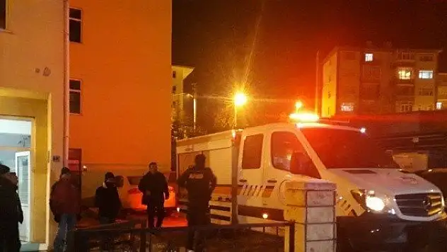 Kastamonu'dan 5 AFAD ve 18 UMKE personeli Elazığ'a gönderildi