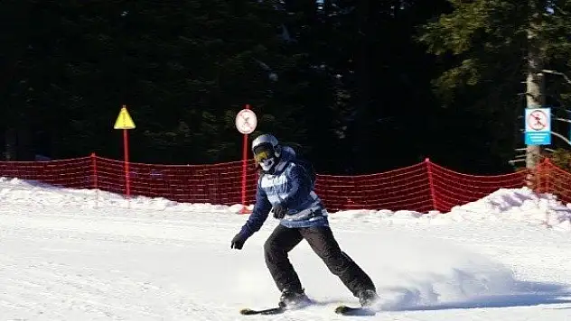 Ailelerin karne hediyesi Yurduntepe Kayak Merkezi oldu