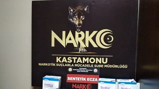 Durdurulan bir araçtan 399 adet uyuşturucu hap çıktı