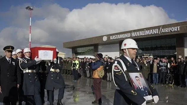 Şehit Ufuk Deniz'in naaşı Kastamonu Havalimanına indi