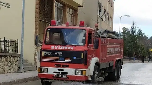 Devrekani Belediyesi, tüm cadde ve sokakları yıkadı