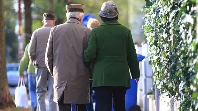 &quotSokağa çıkma yasağı olanların maaş ödemesi evde yapılacak&quot