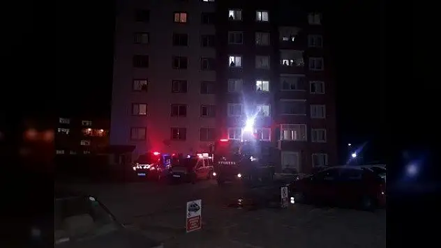 Vaka var diye çağırdıkları sağlık çalışanlarını alkışlarla karşıladılar