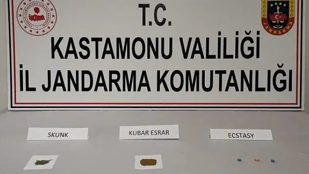 Kastamonu'da 4 kişi uyuşturucu kullanırken gözaltına alındı