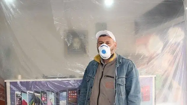 Telefon tamircisinden koronavirüse karşı sıra dışı önlem