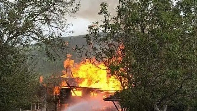 İftar vakti çıkan yangında engelli bir kişi hayatını kaybetti
