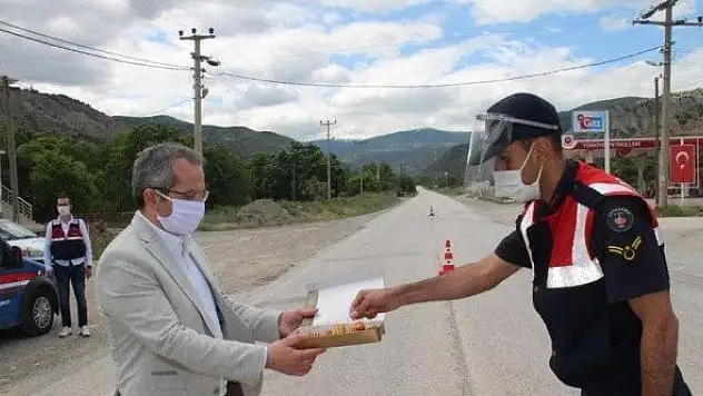 Kaymakam Pişkin kontrol noktalarını denetledi