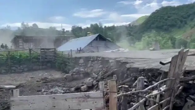 Bingöl'de bir şiddetli deprem daha!