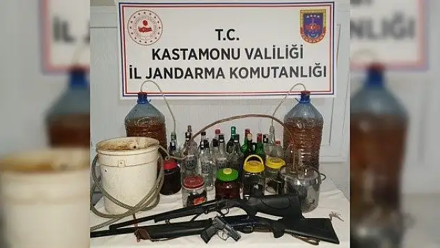 Kastamonu'da 55 litre kaçak içki ele geçirildi