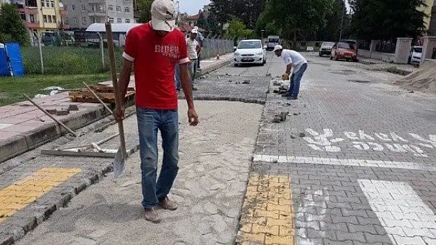 Taşköprü'de bozulan yollar yeniden tamir ediliyor