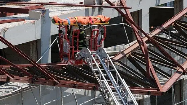 Çatısı çöken spor salonu inşaatındaki ölü ve yaralının isimleri