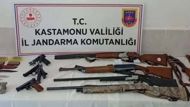 Silah kaçakçılarına operasyon: 9 gözaltı