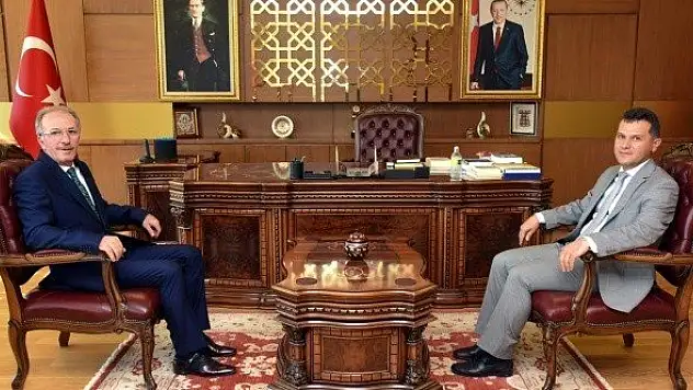 Rektör Uzun, KÜ Rektörü Topal'ı ziyaret etti