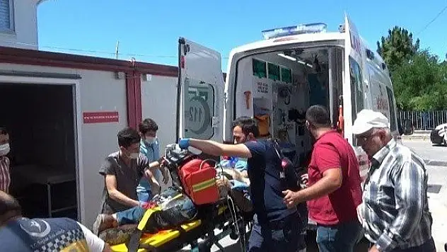 Tankerin altında kalan karayolları işçisi hayatını kaybetti