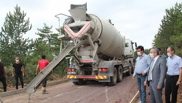 Kaymakam Pişkin yol çalışmalarını inceledi