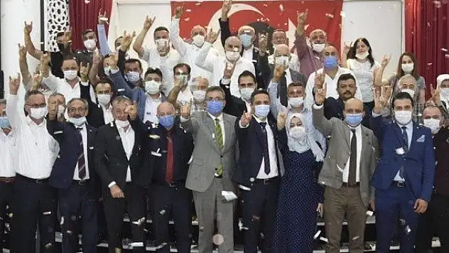 MHP'de kongreler hız kesmeden sürüyor