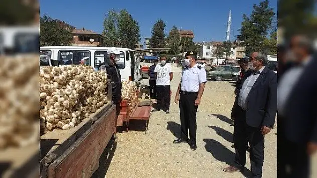 Sarımsak pazarında koronavirüs denetimi yapıldı