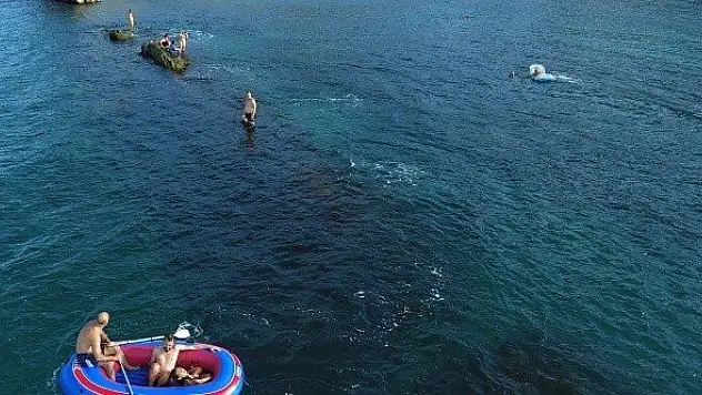 Karadeniz'de ekim ayında deniz keyfi