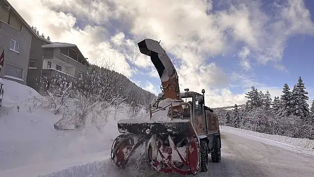 301 köy yolu ulaşıma kapandı