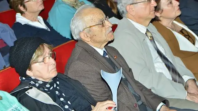 Alzheimer'in İlacı Sosyal Yaşam