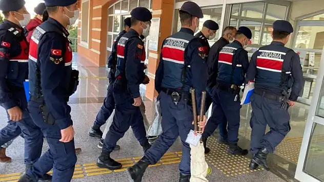 Kablo hırsızlığı operasyonunda 3 şüpheli tutuklandı