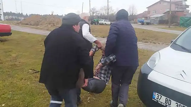 Çıkan yangında yaşlı adam hastanelik oldu