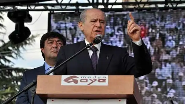 Bahçeli, ''Drakulalar derhal taçlarıyla gitmelidirler''