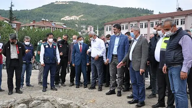 Sel bölgelerinde 952 konut, 170 köy evinin yapımına başlandı